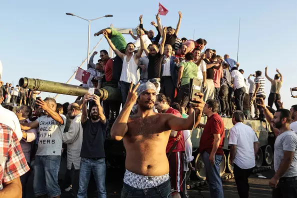 UPDATE: 3,000 Detained And 265 Dead In Turkey As The Government Says The Coup Has Failed
