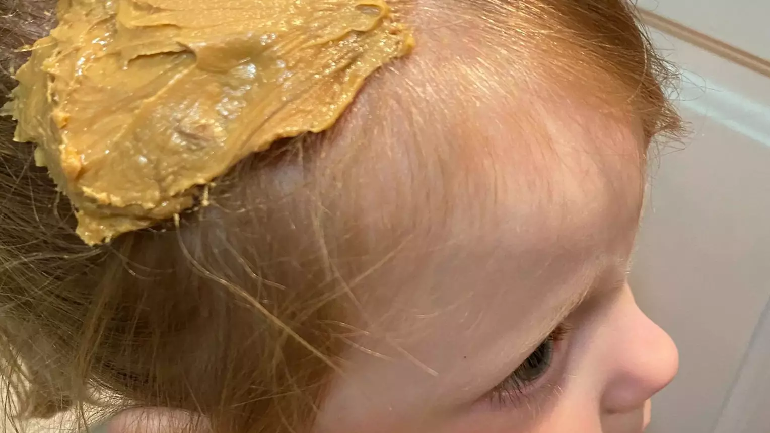 Mum Uses Genius Peanut Butter Hack To Get Gum Out Her Daughter's Hair