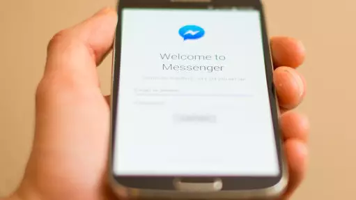 Here's How To Avoid Read Receipts On Facebook Messenger