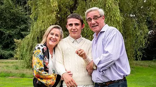 ​‘Gogglebox's’ Steph And Dom Explore Medical Marijuana For Epileptic Son In New Documentary