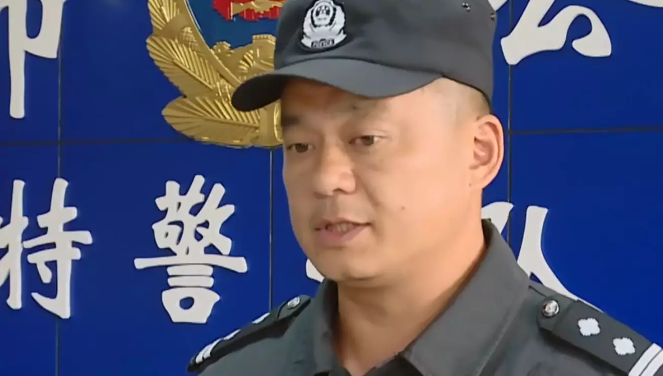 Captain Zeng Hao has been commended for his actions.