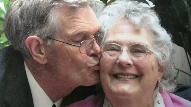 Couple Married For 63 Years Die Just Minutes Apart