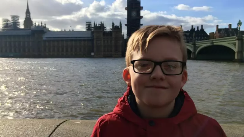 GCSE In British Sign Language May Be Introduced After Deaf LAD's Campaign