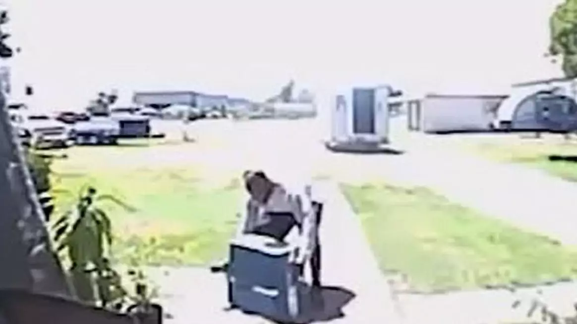 FedEx Driver Refuses To Help Elderly Customer Who Had Fallen Over Outside Front Door