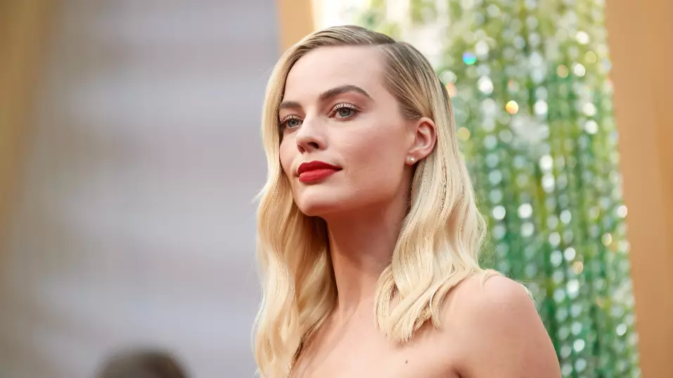 Margot Robbie To Star In Pirates Of The Caribbean Reboot