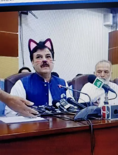 RegionaRegional minister Shaukat Yousafzai was taking part in a press conference.