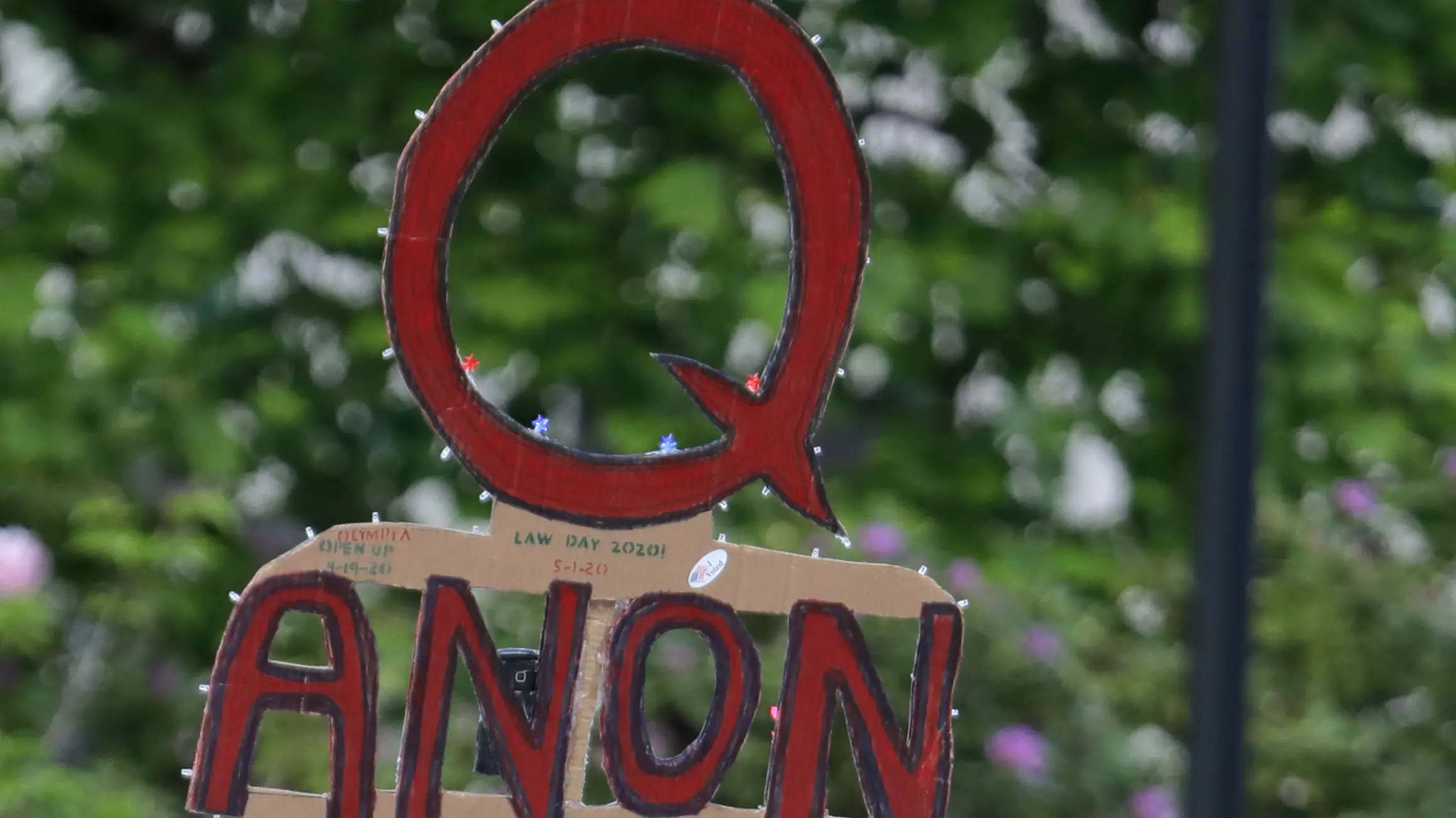 Ex-QAnon Follower Explains What Made Them Stop Believing In Conspiracy Theories