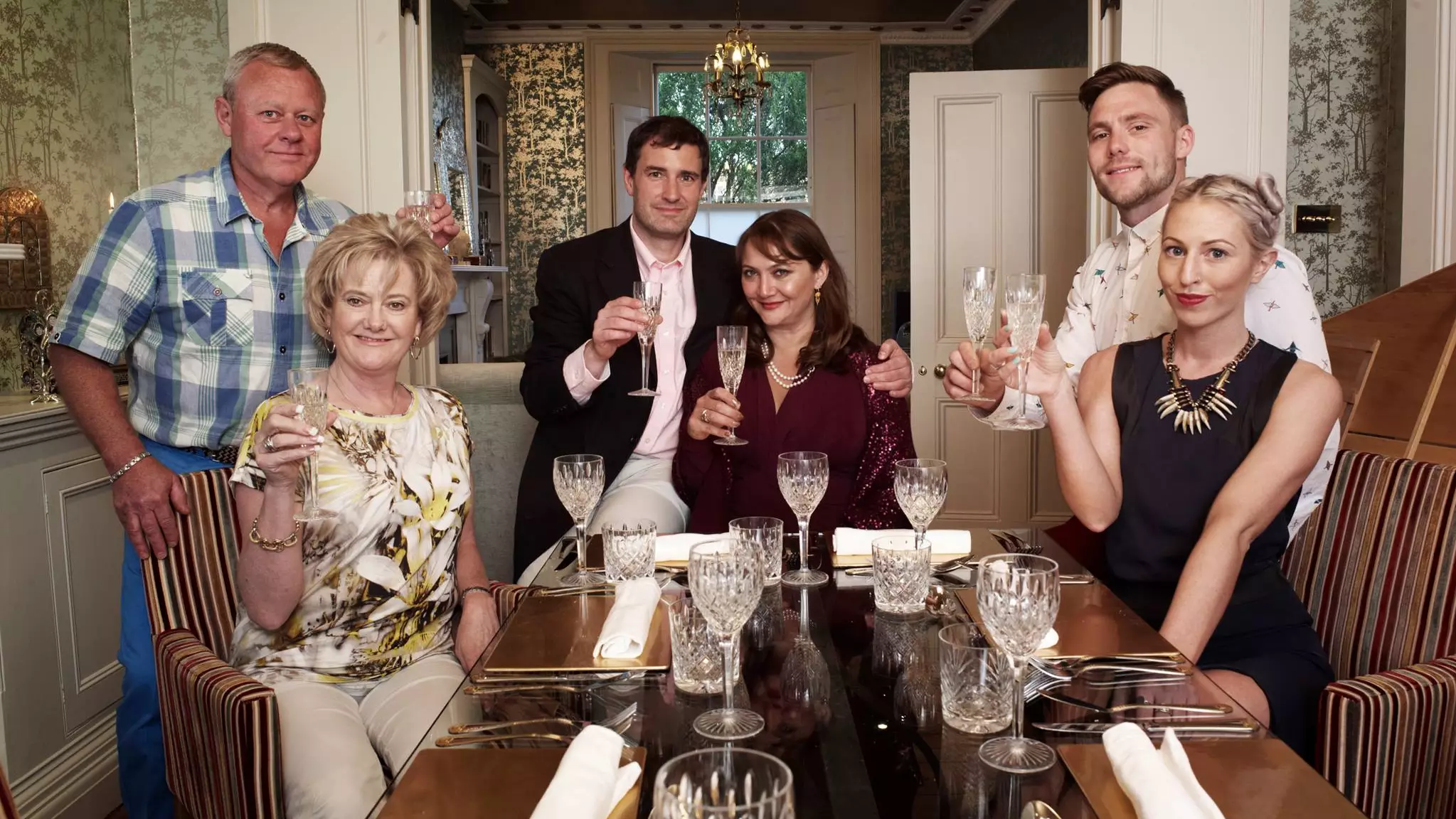 Couples Come Dine With Me On The Look Out For Contestants