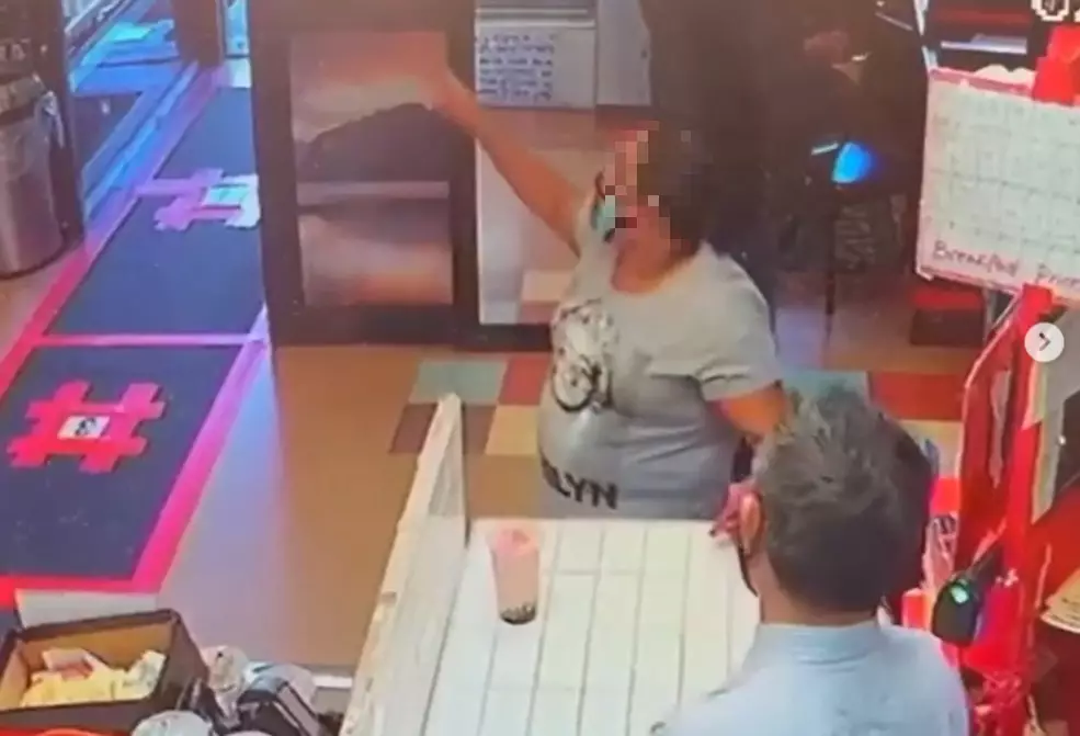 The woman wasn't happy with her order.