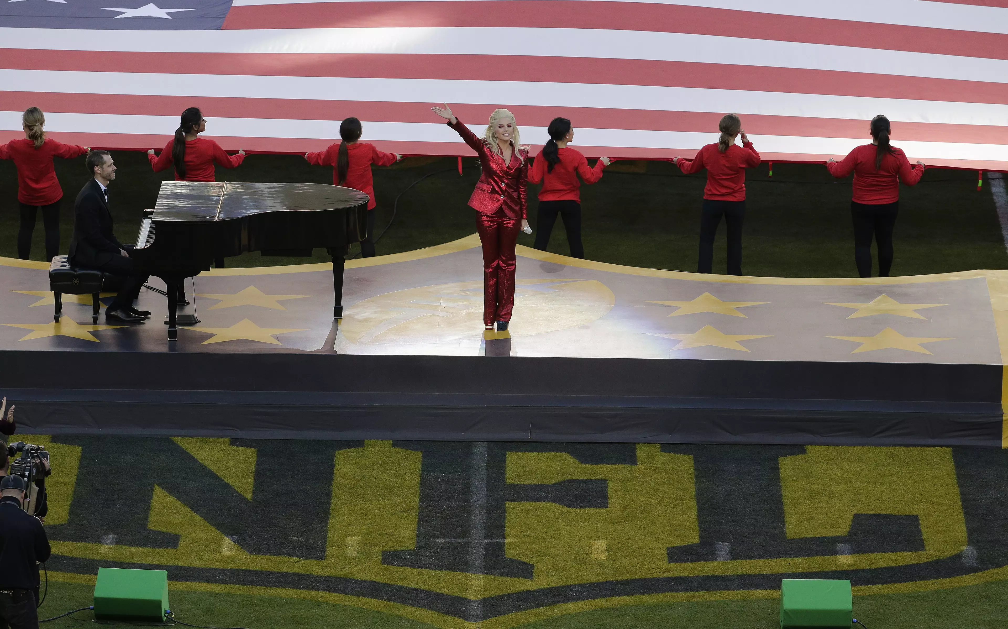 Lady Gaga Confirmed To Play The Half Time Show At Superbowl 51