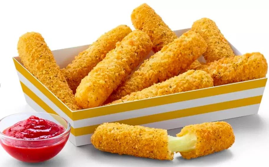 The mozzarella dippers are back too (