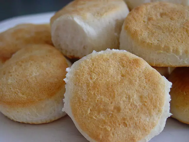 Homemade biscuits, US-style - no jammy dodgers here.