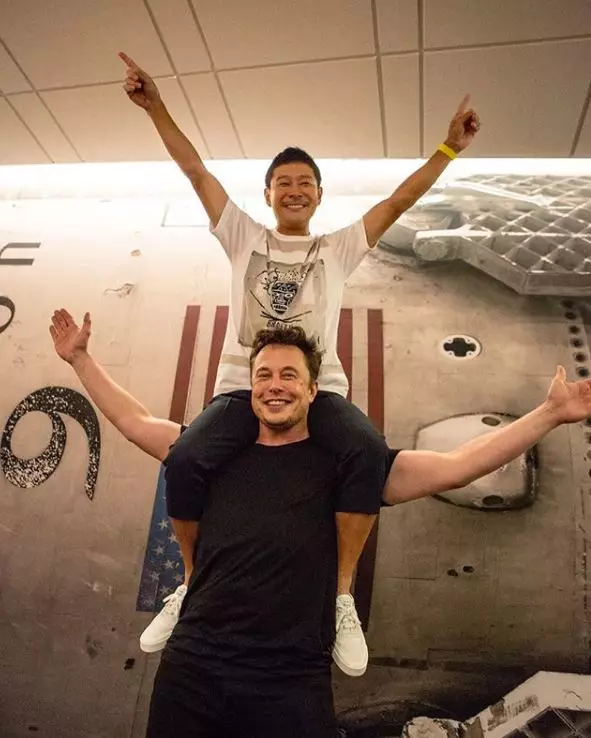 Yusaku Maezawa will be Elon Musk's first customer to travel to the moon.