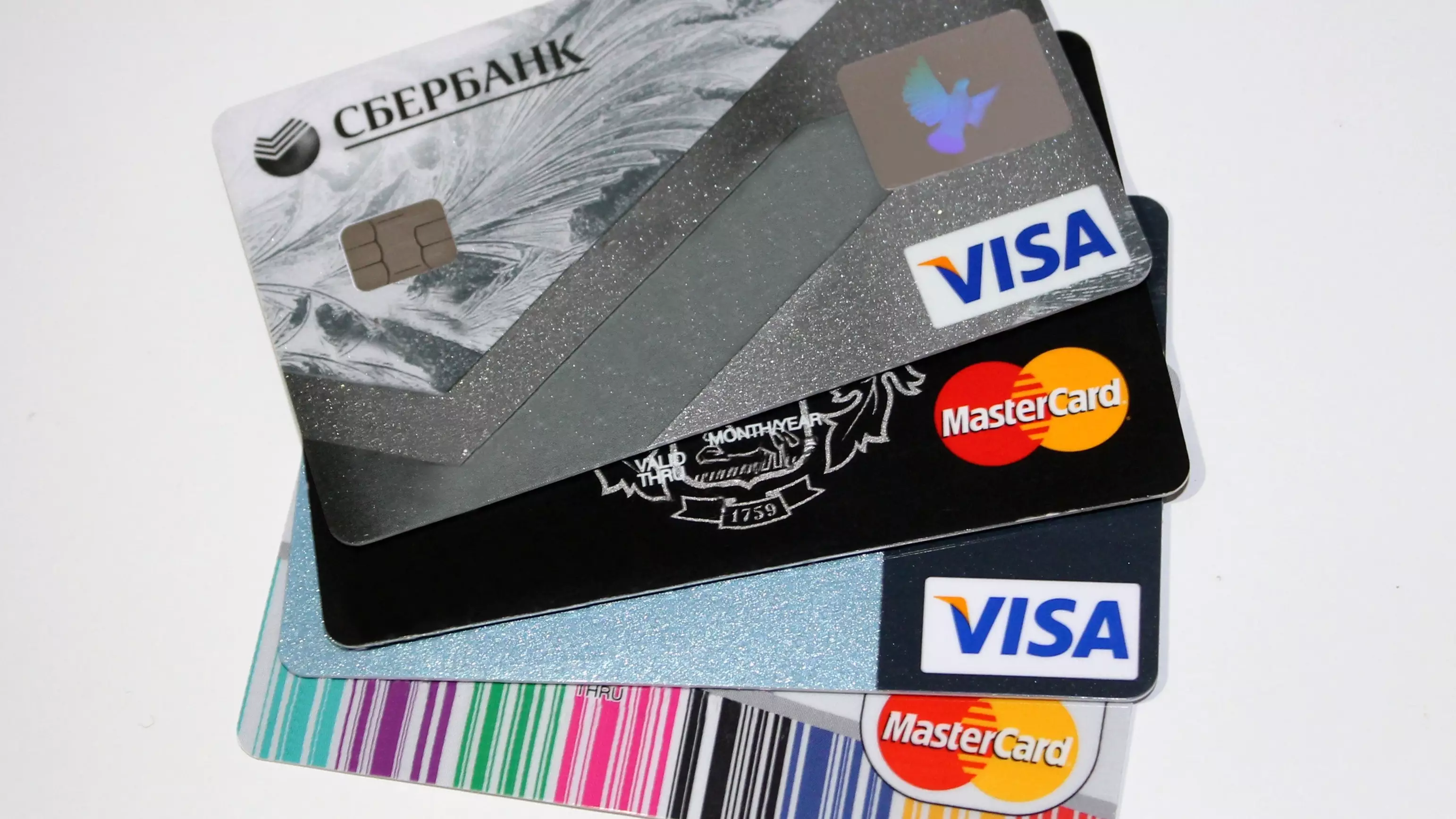 You Could Be Eating Up To A Credit Card’s Worth Of Plastic Each Week