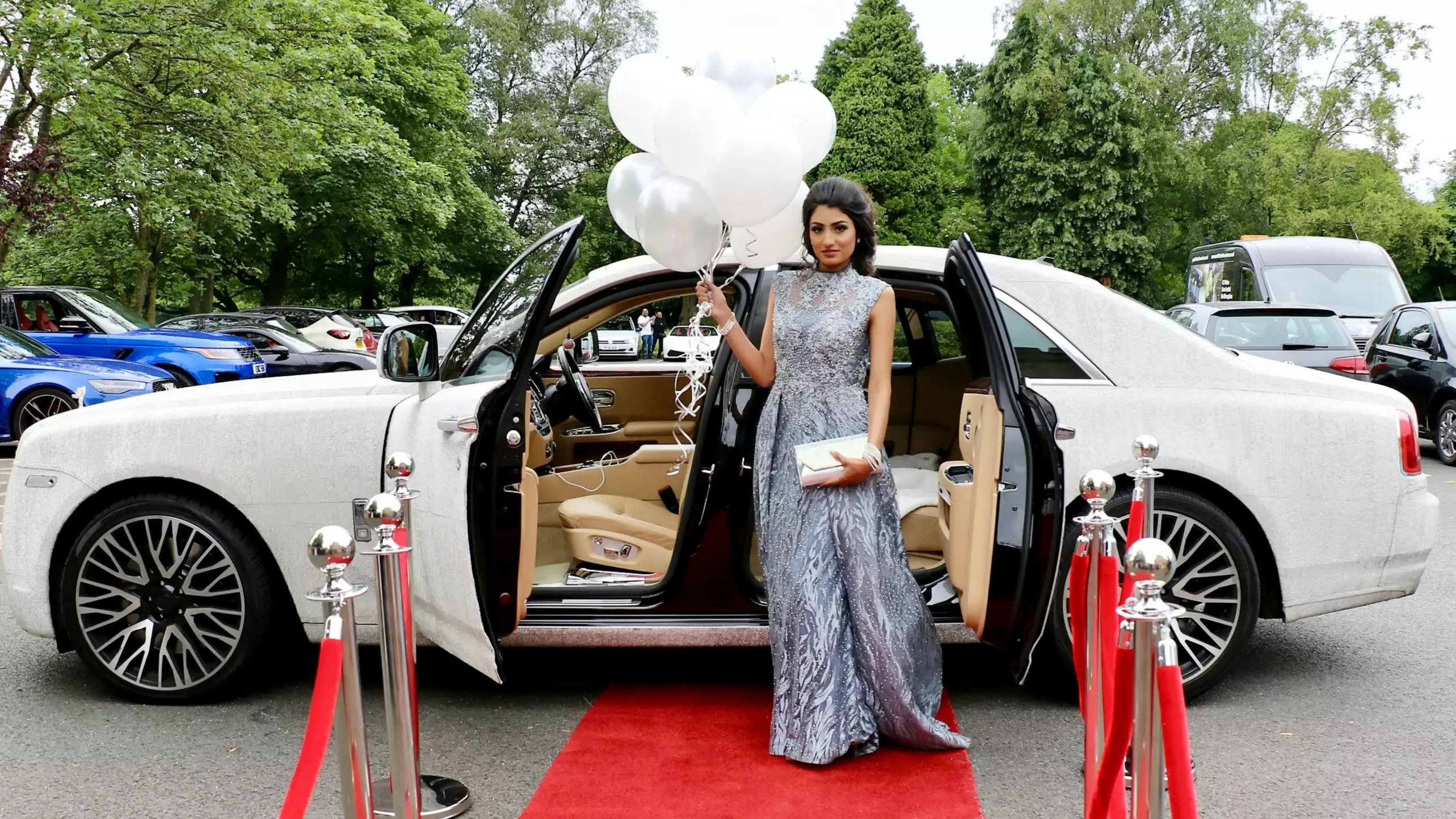 Teen Rocks Up To Her Prom In A Rolls Royce Covered In Four Million Swarovski Crystals