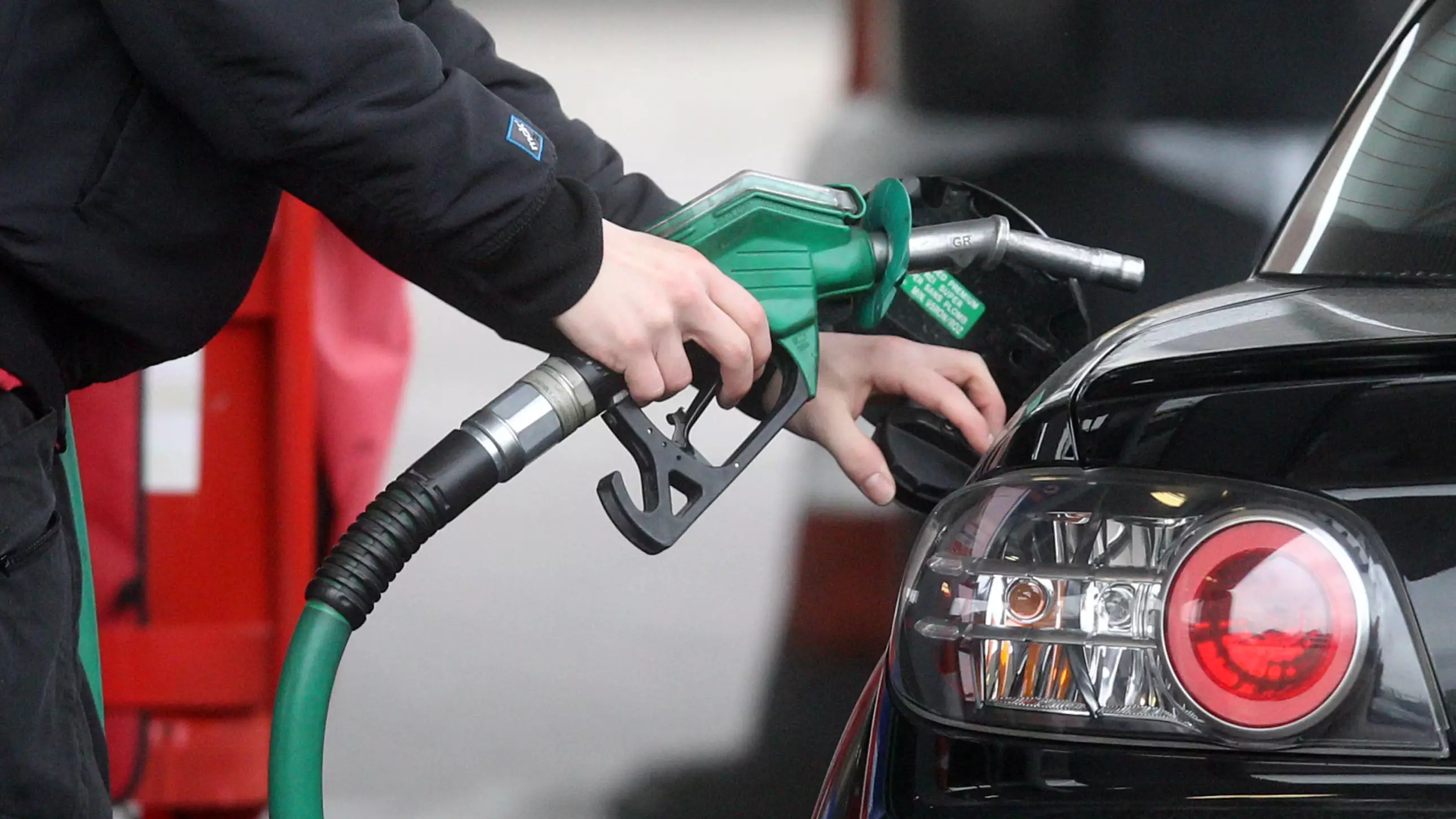 This Hack To Find Out What Side Your Petrol Cap Is On Has Changed Our Lives