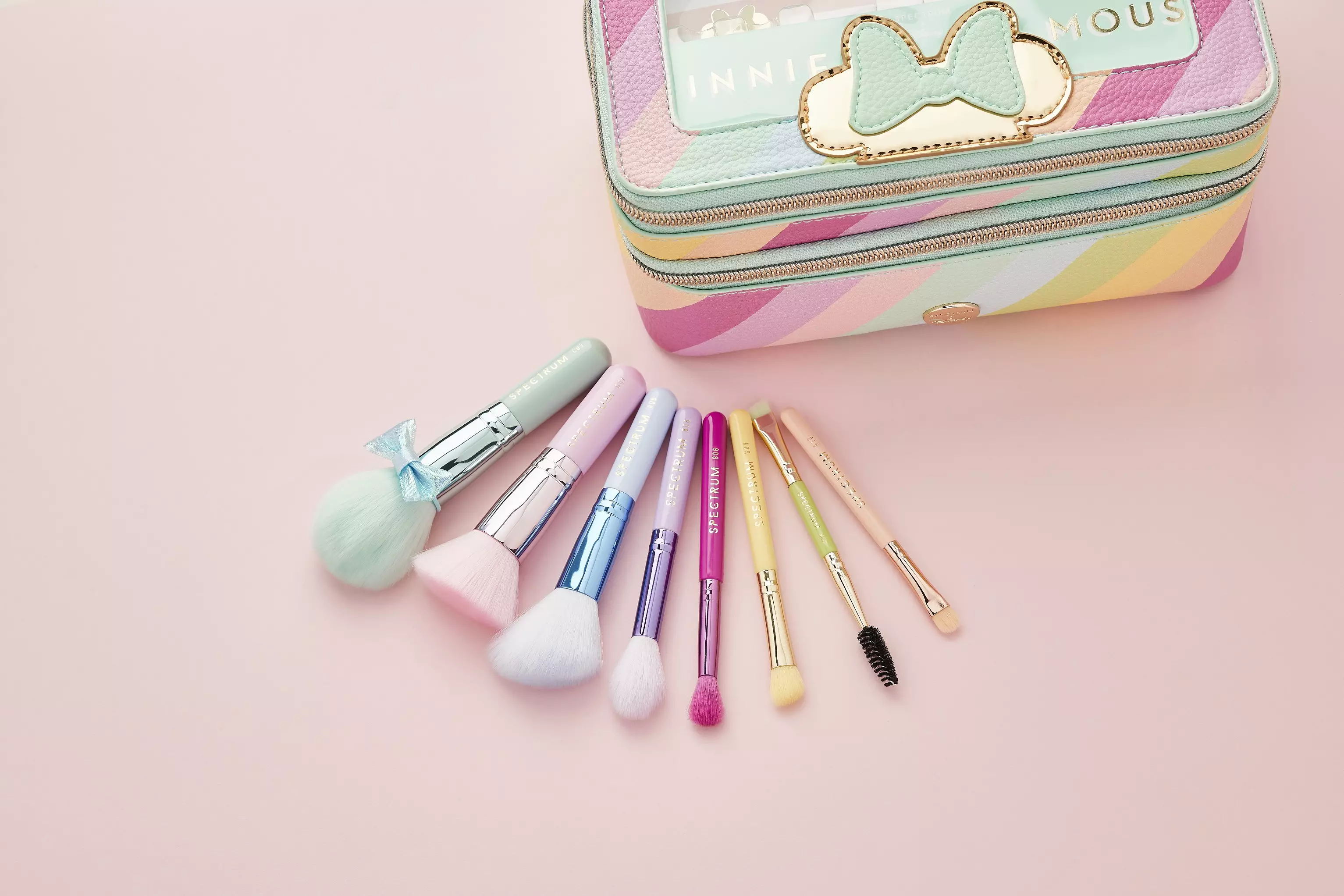 Housed in a pastel-rainbow print carry case, the set is themed around Minnie's sweet and fun-loving nature (