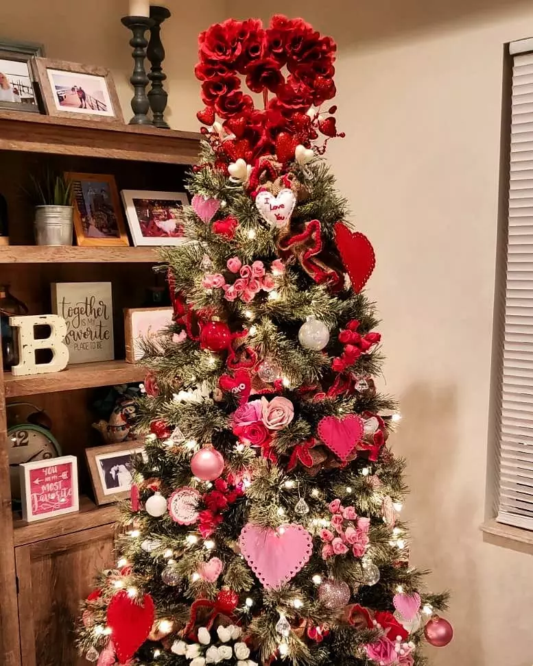 Kerry piled her tree high with love hearts (