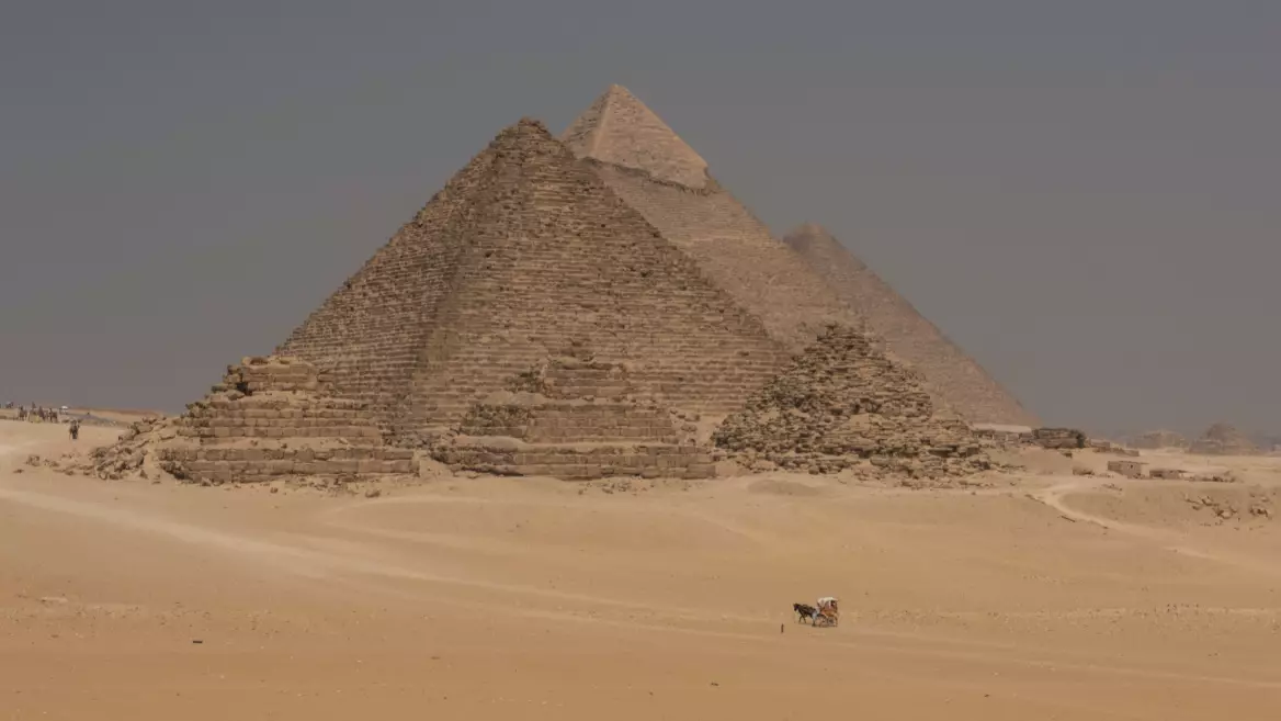Scientists Have Made An Incredible Discovery Inside The Great Pyramids Of Giza
