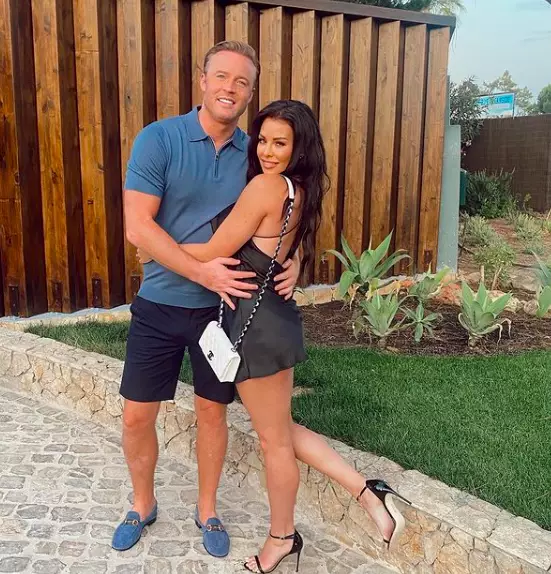 Jess Wright is looking to marry her fiancé in Majorca (