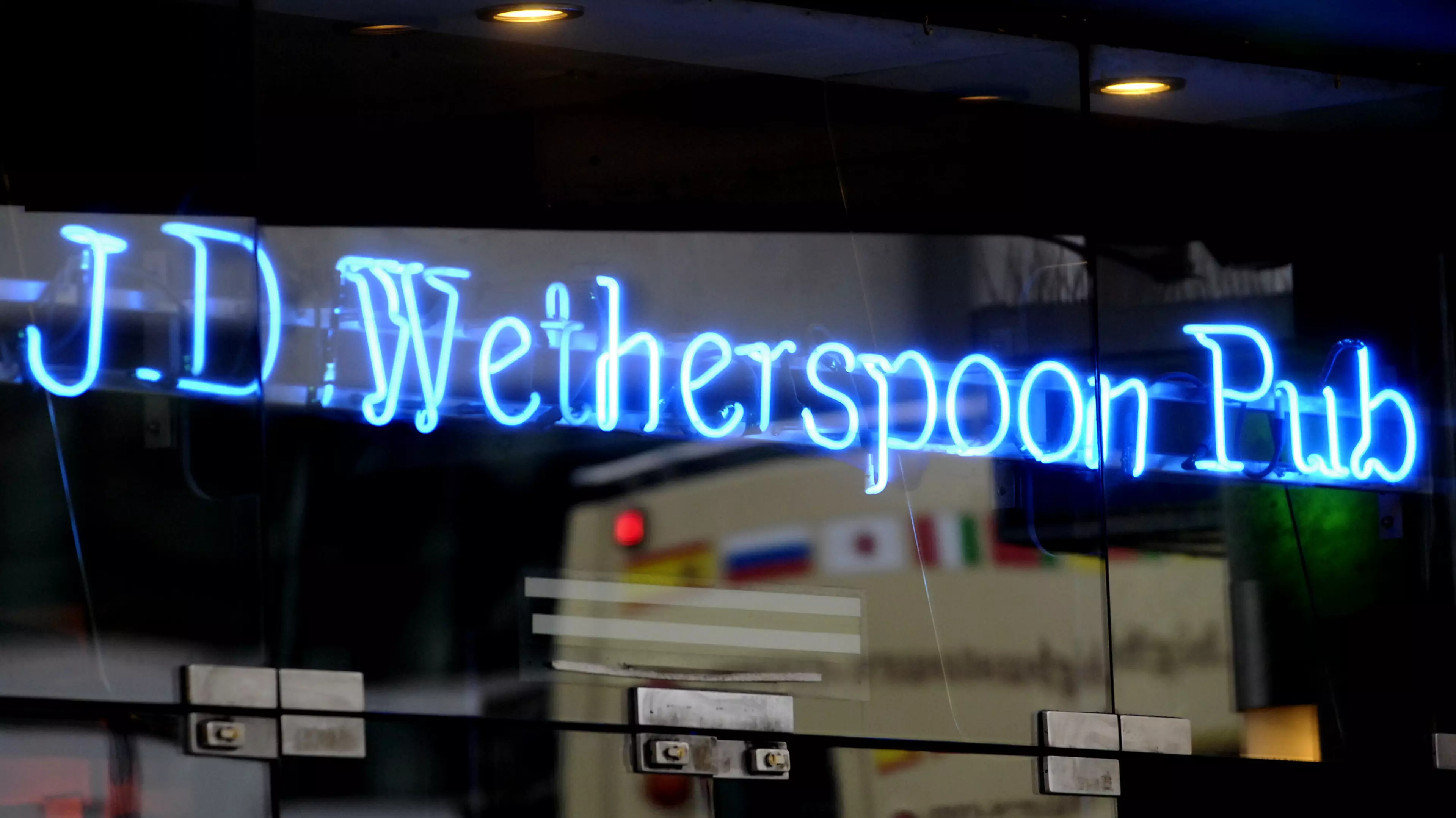 JD Wetherspoon Has Banned Dogs From Its Pubs
