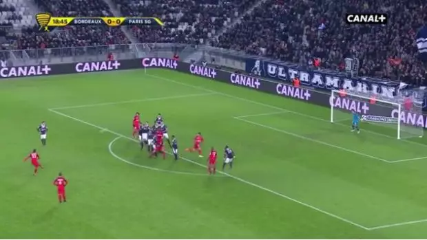 WATCH: Manchester United Flop Angel Di Maria Scores Stunning Freekick For PSG
