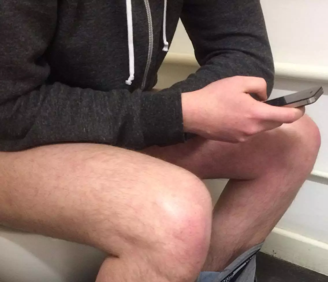 Apparently You Shouldn't Be Using Your Phone Whilst Having A Poo
