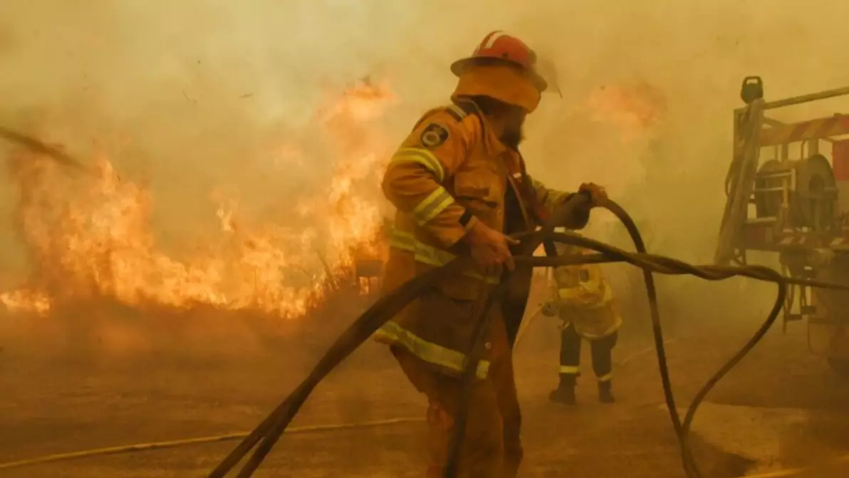 Volunteer Firefighters Should Be Collectively Nominated As Australians Of The Year