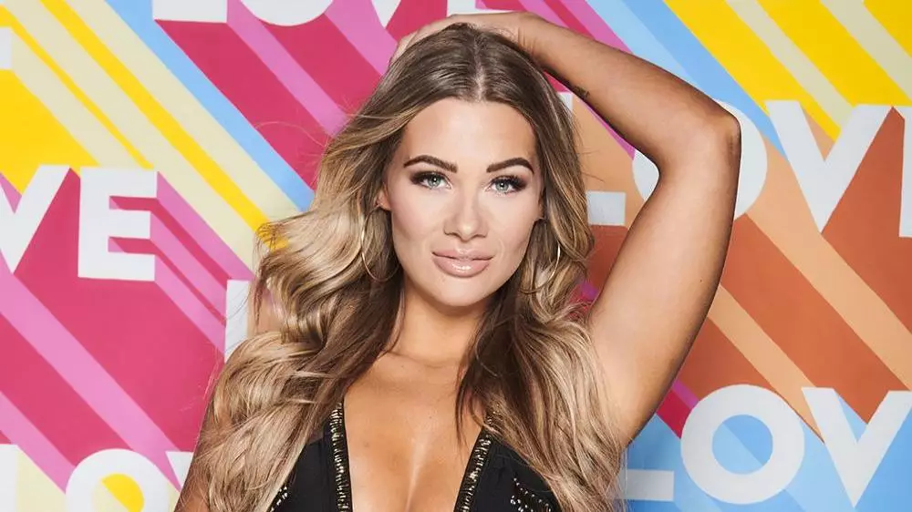 Shaughna Phillips Is Quickly Becoming Our Favourite 'Love Island' Star With Her Witty One-Liners
