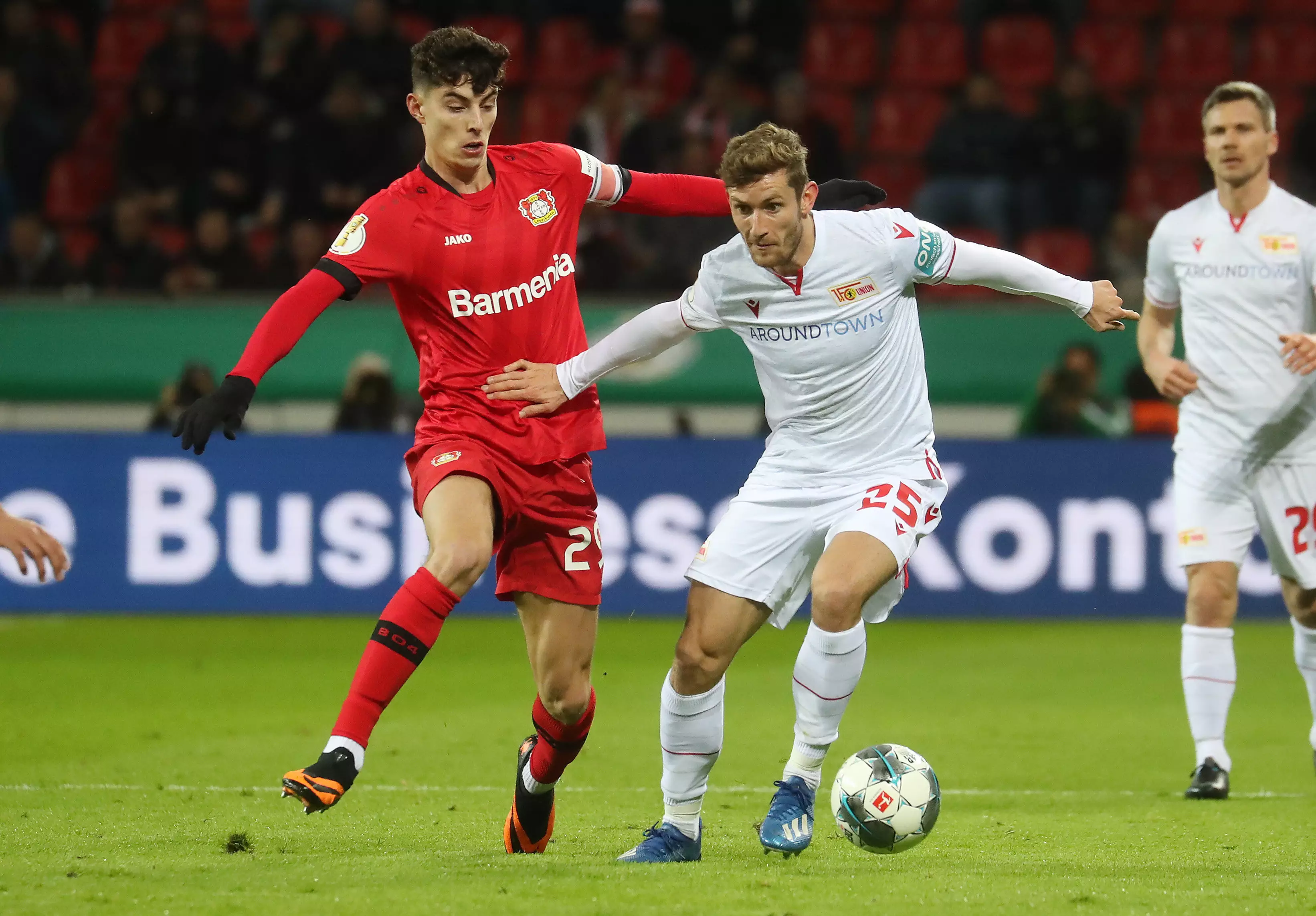 Havertz (L) in the new boots. (Image