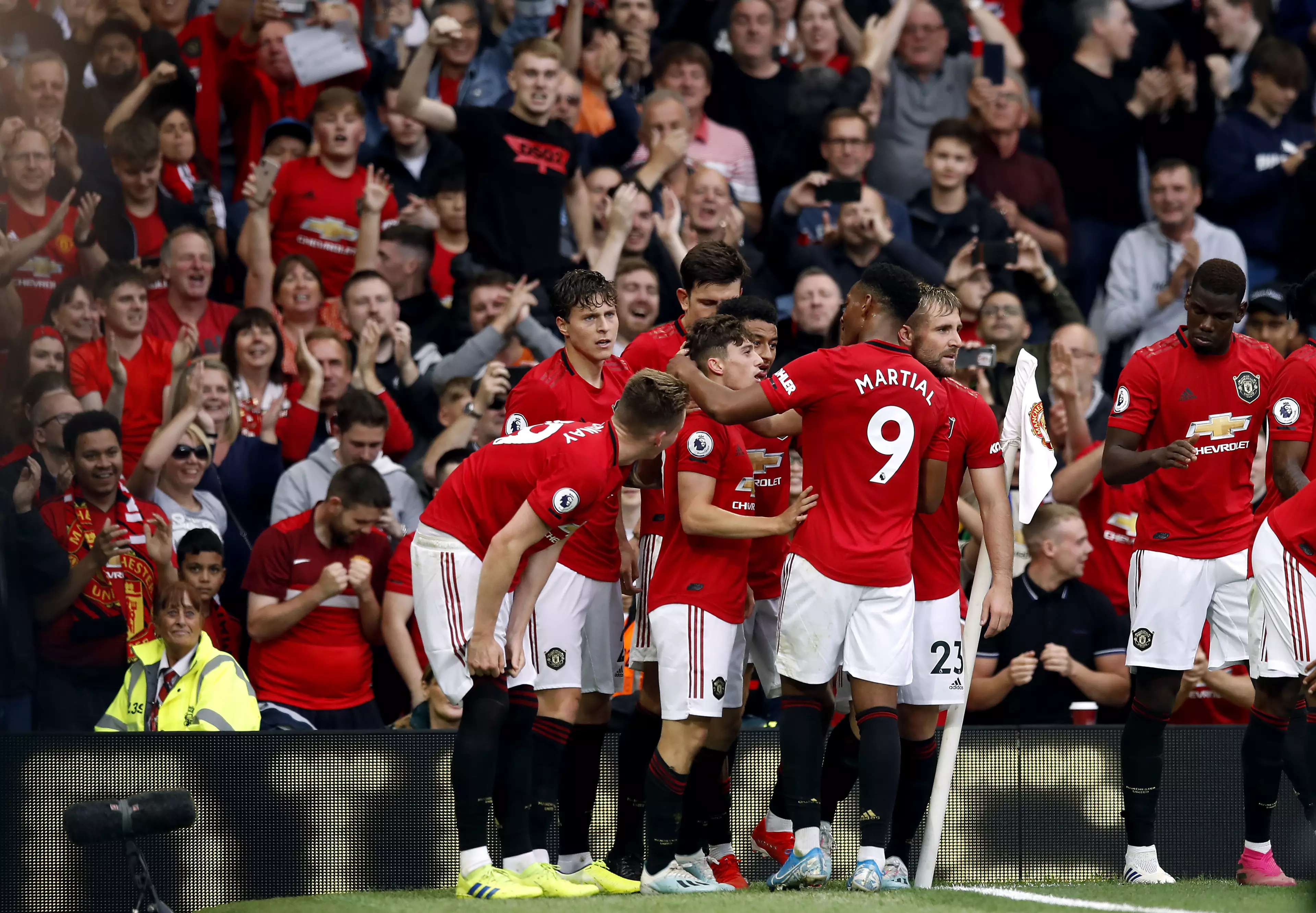 Manchester United celebrate Daniel James' strike which put them 4-0 up against Chelsea