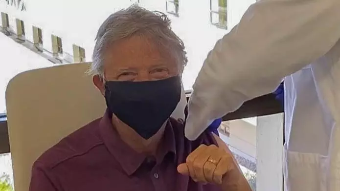 Bill Gates Says He Will Still Wear A Mask Even After Getting Covid-19 Vaccine