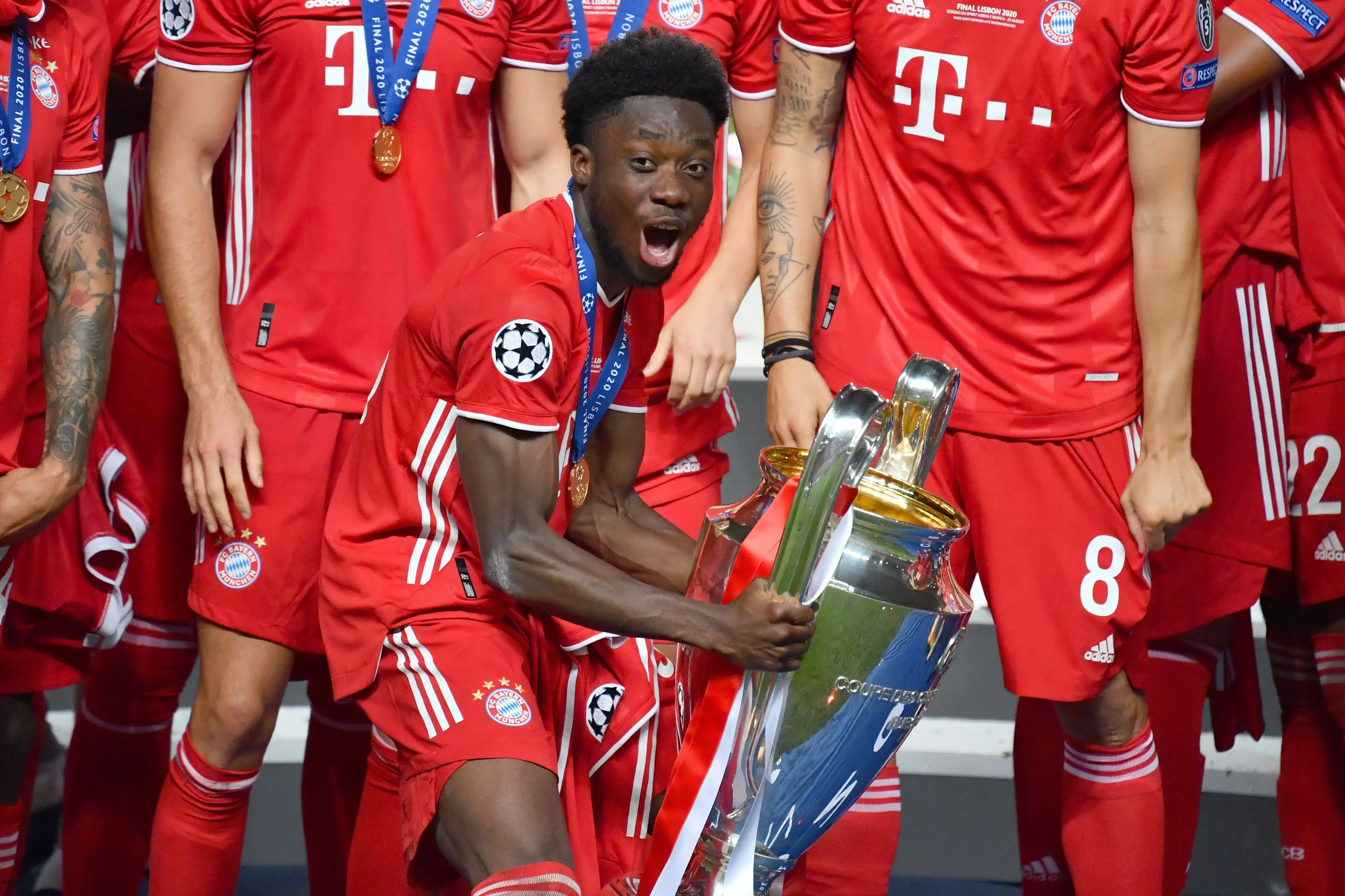Davies was part of the Bayern team with Lewandowski. Image: PA Images