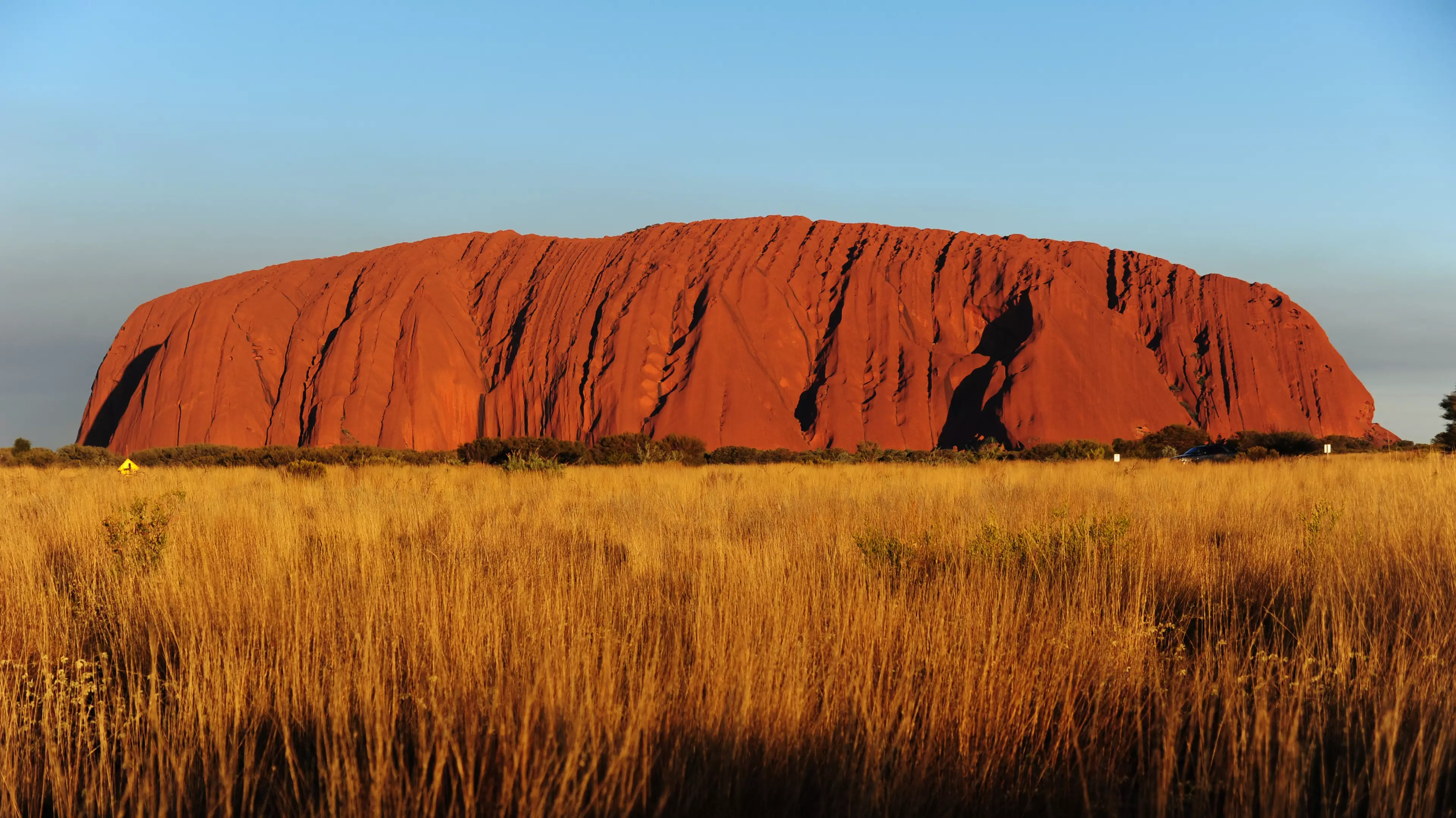 Pauline Hanson Says Australians Deserve To Climb Uluru Because It's A Money Making Machine