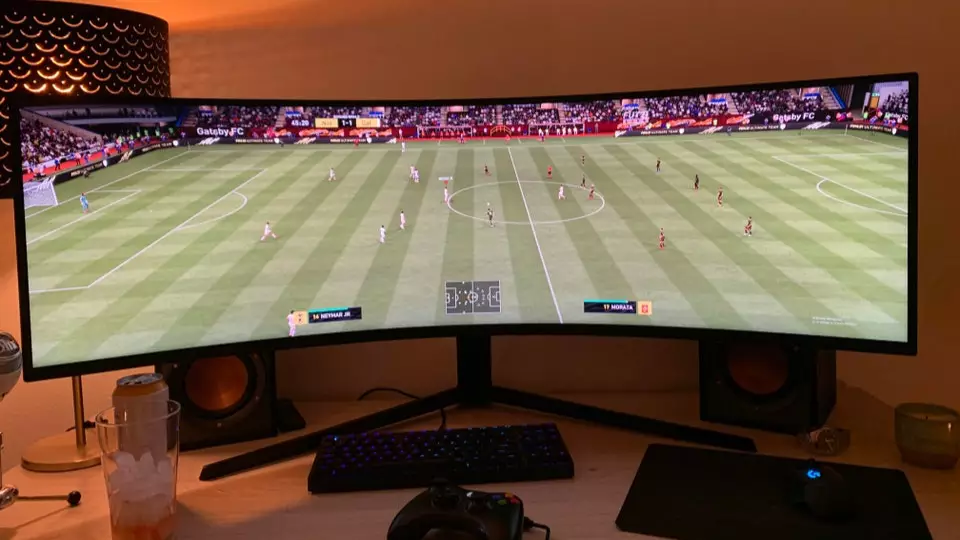 Teen Builds Ultimate FIFA Setup Using 49-Inch Monitor So He Can See Entire Pitch