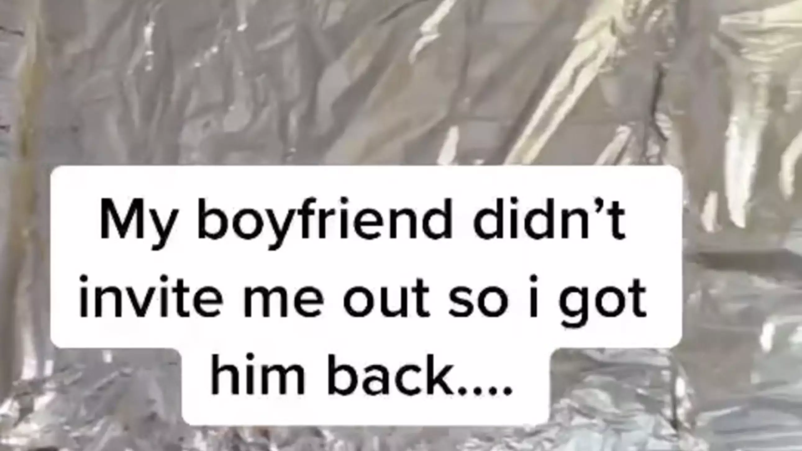 Woman Pranks Her Boyfriend By Covering His Bedroom In Tin Foil
