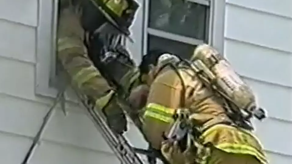 Firefighter Administers CPR On Baby While Climbing Down Ladder