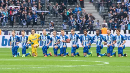 Hertha Berlin Became First European Sports Team To 'Take A Knee'