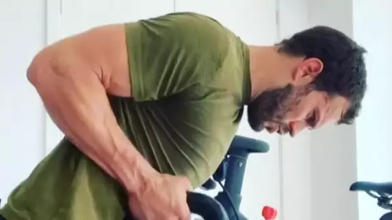 Jamie Dornan Lifting Weights To 'Mamma Mia' Songs Is The Only Thing You Need Today