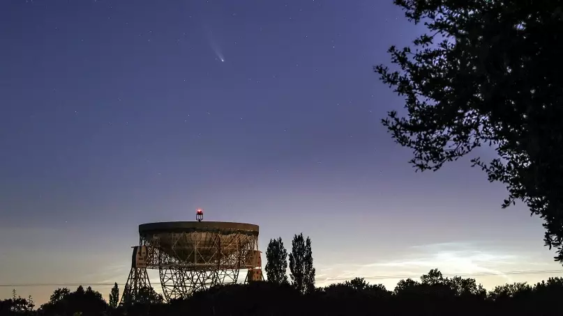 Mysterious Radio Bursts From Deep Space Arrive Right On Time