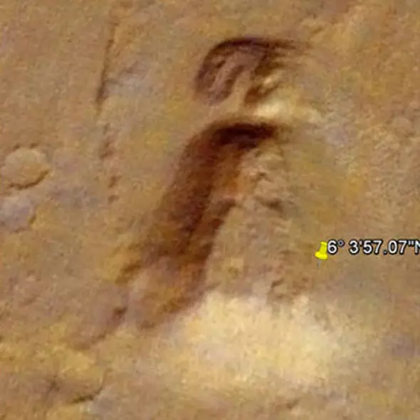 Alien shape on Google Mars.