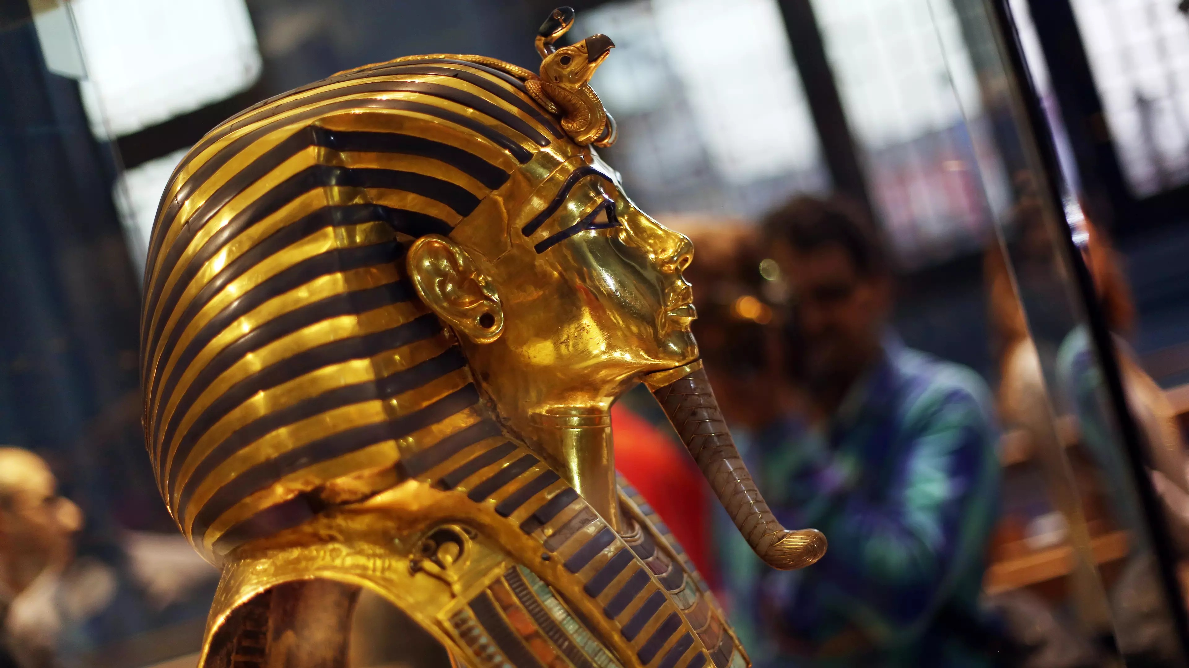 New Images Show Mummified Remains Of Tutankhamun