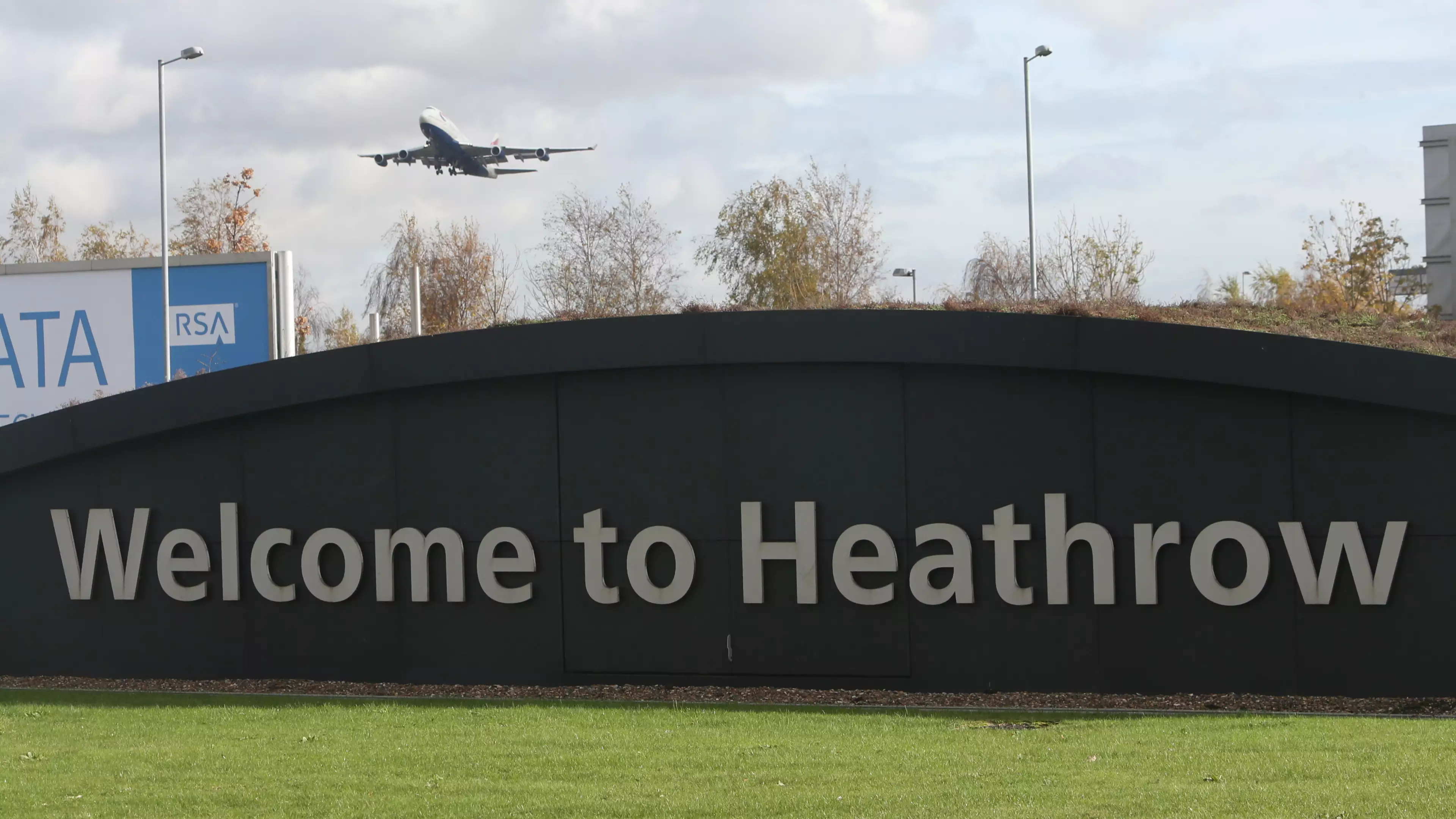 Heathrow To Install New Scanners So Liquids Can Stay in Hand Luggage