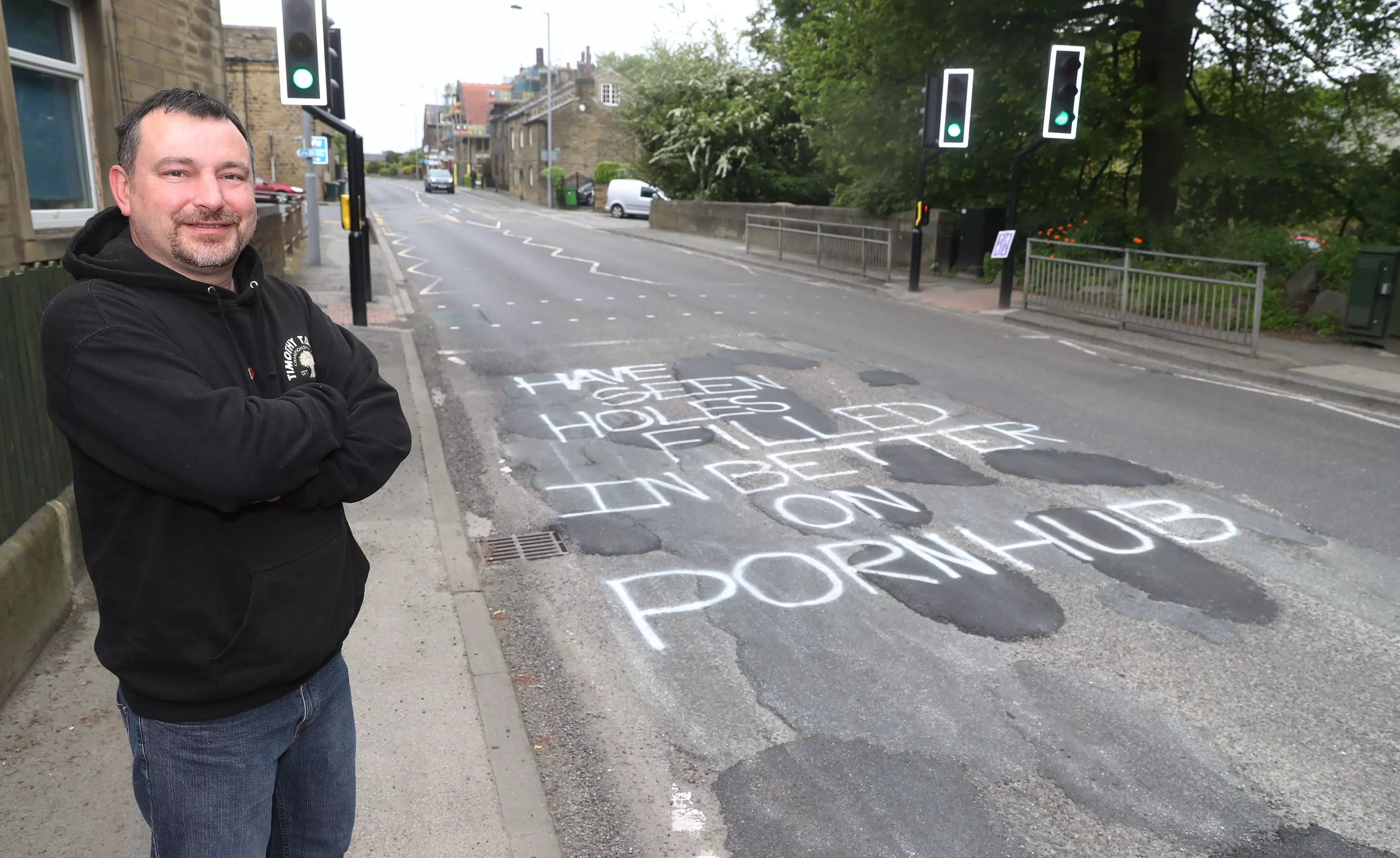 Pub landlord Scott Goodwin has offered a free pint for the graffiti artist.