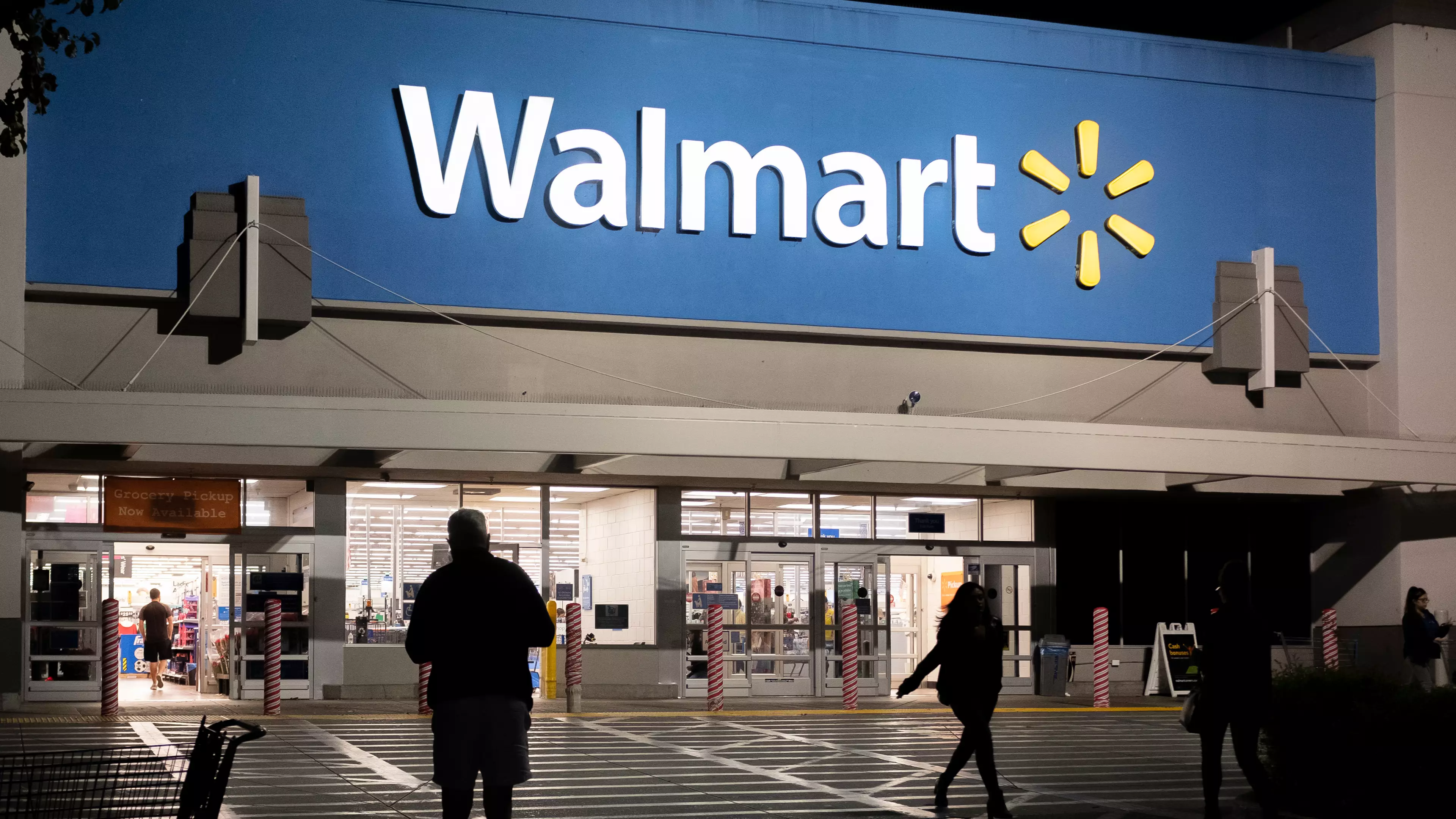 US Man Who Licked Items In Walmart Has Been Arrested
