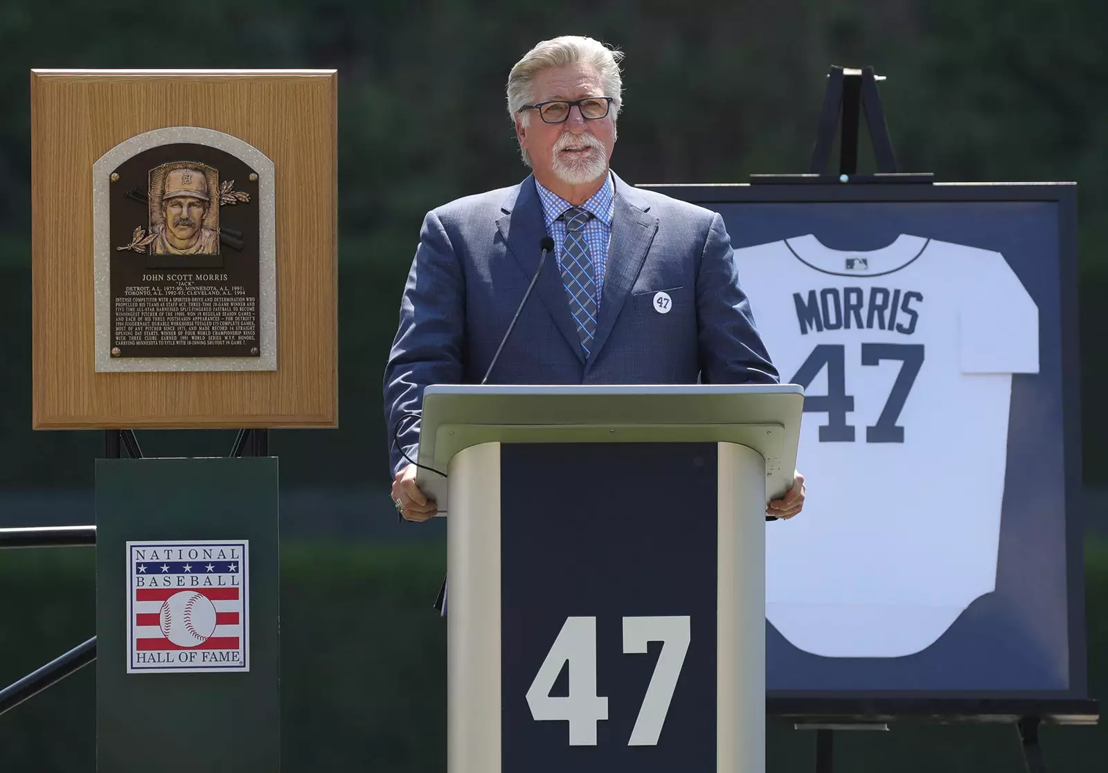 Jack Morris' jersey number is retired by the Detroit Tigers.
