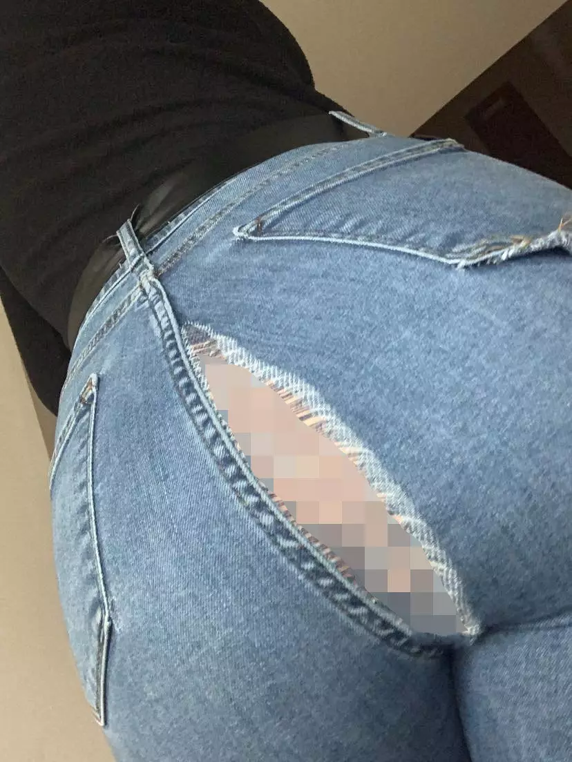The rip in the jeans was worse than Katt expected (