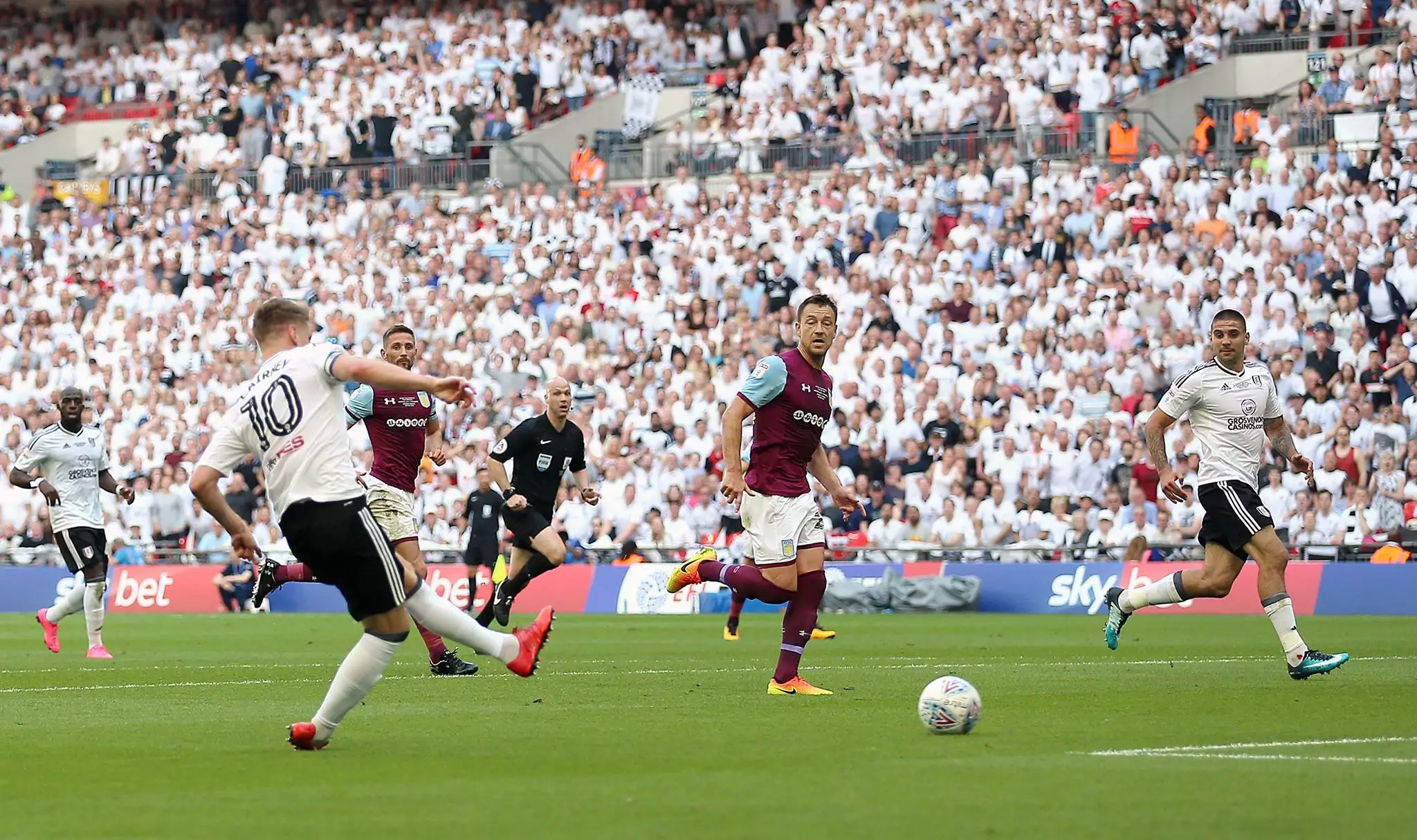Cairney puts Fulham ahead. Image: PA Images
