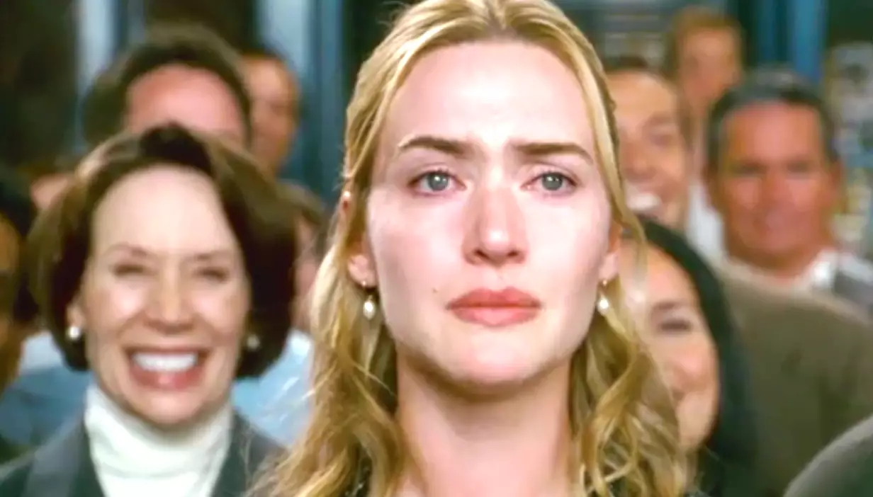 A fan theory suggested that Iris (Kate Winslet) is in fact dead and in a state of limbo. (