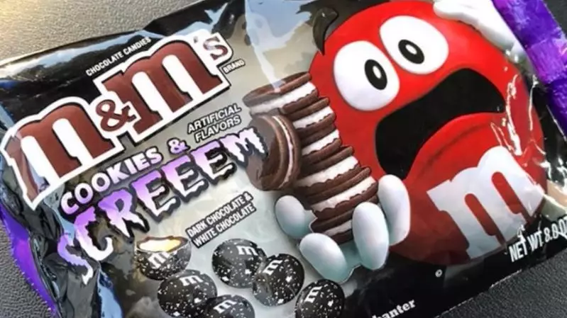​Brace Yourself But There’s Going To Be An Oreo and M&Ms Halloween Special